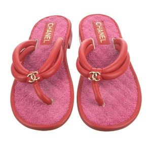 Chanel CC Interlocking logo slides 2022 collection